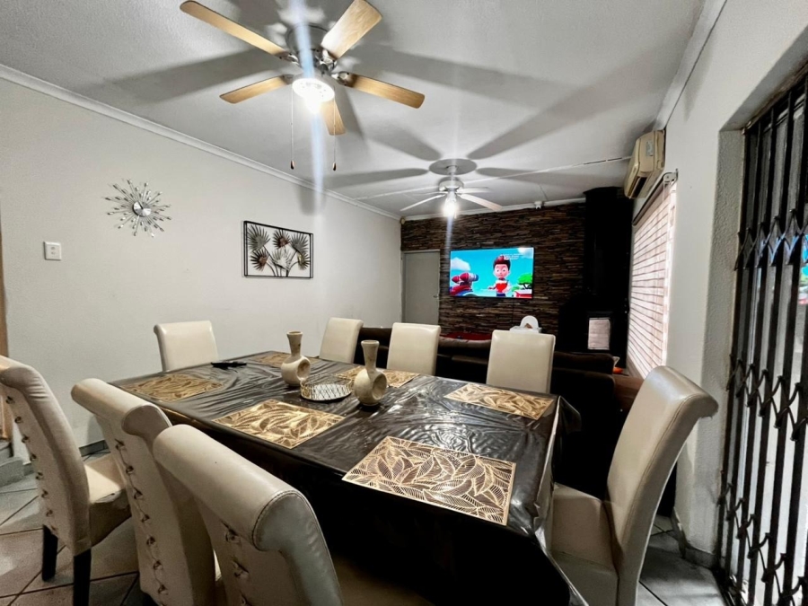 3 Bedroom Property for Sale in Safari Gardens North West